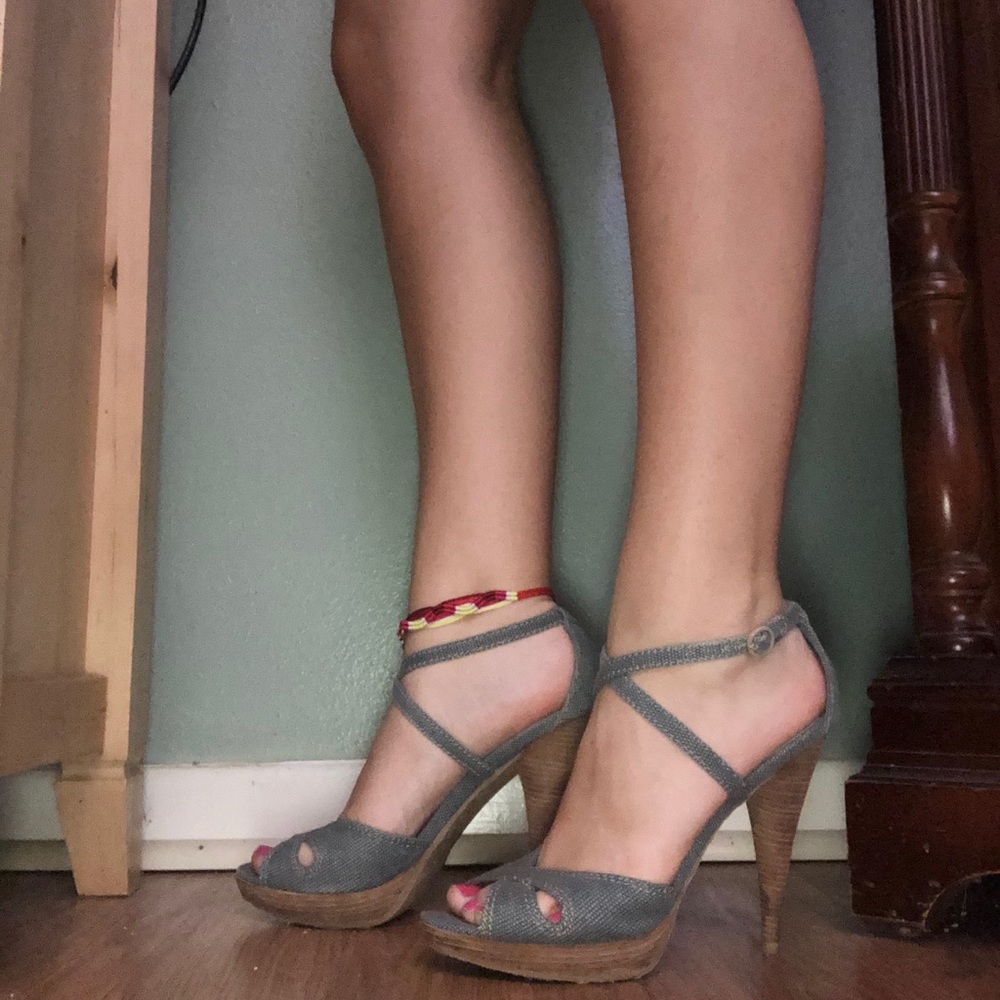 Women’s shoes